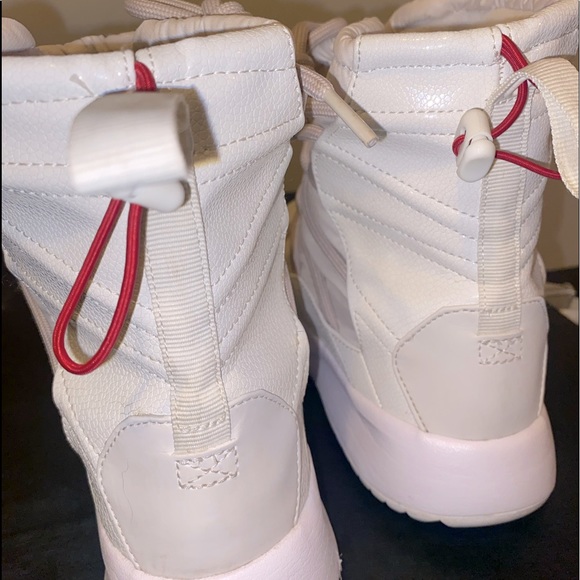 Nike Tanjun High Rise - Picture 9 of 11